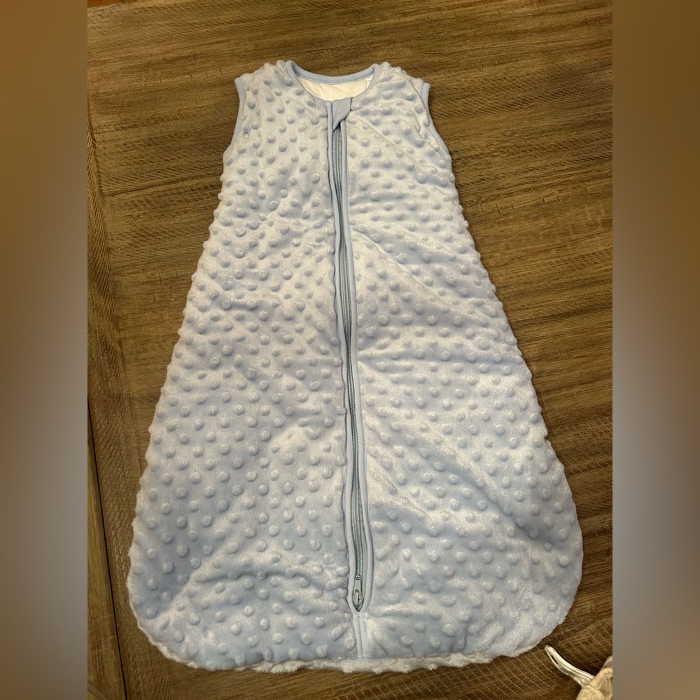 3 Warm Sleep sacks. Selling all together, willing to separate. 2.4 and 2.5 TOG